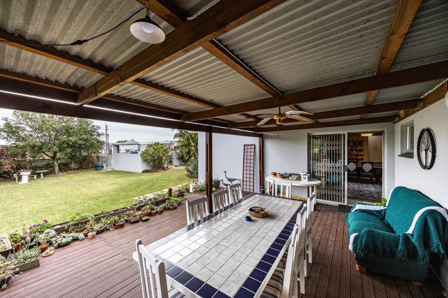 4 Bedroom Property for Sale in Beacon Bay Eastern Cape